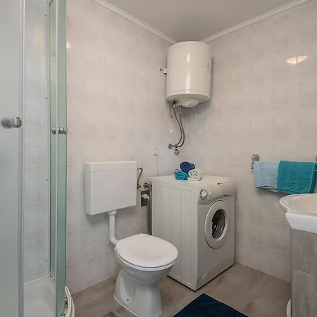 Cozy Seaside With Stunning View Apartman