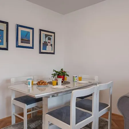Apartman Cozy Seaside With Stunning View *